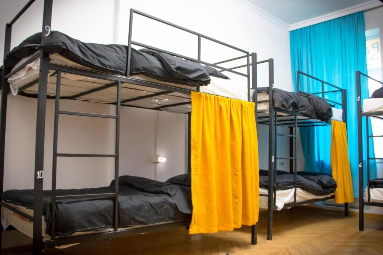 Paradise Hostel Тбілісі Екстер'єр фото