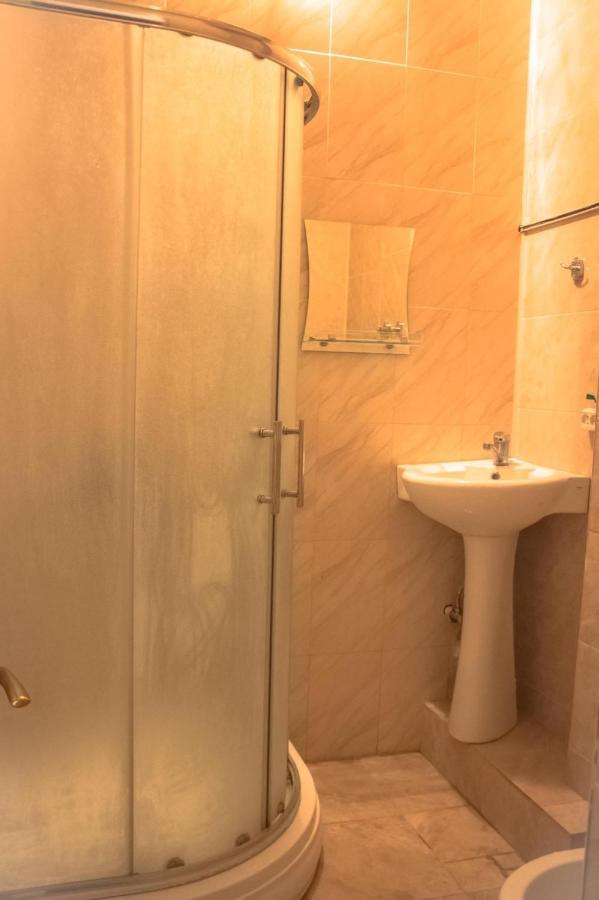 Paradise Hostel Тбілісі Екстер'єр фото