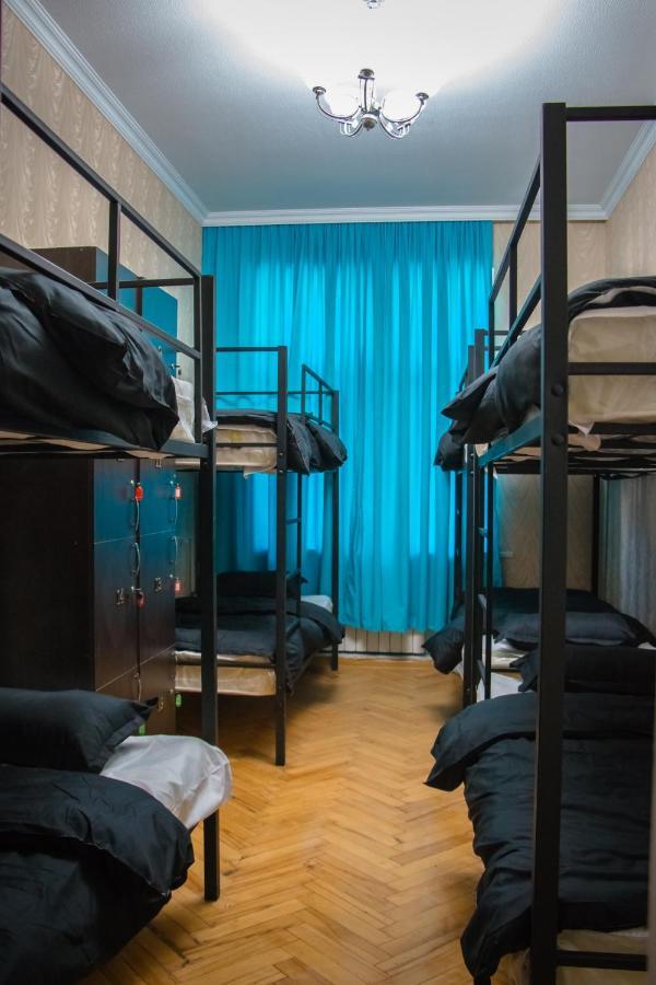 Paradise Hostel Тбілісі Екстер'єр фото