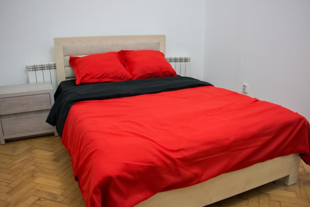 Paradise Hostel Тбілісі Екстер'єр фото