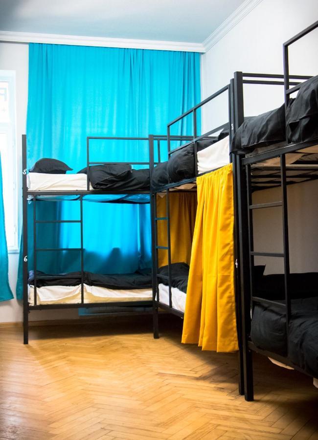 Paradise Hostel Тбілісі Екстер'єр фото